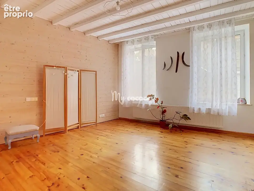 Maison - T5 - 141 m² - photo 9