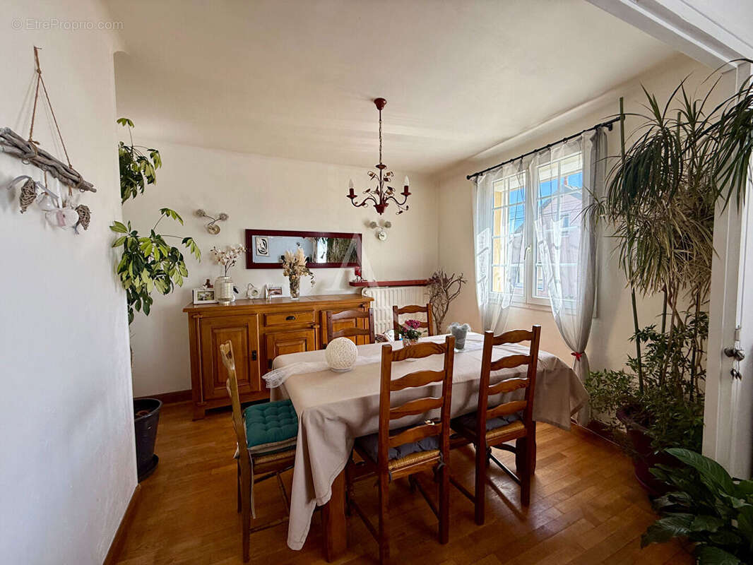 Maison à LUCE