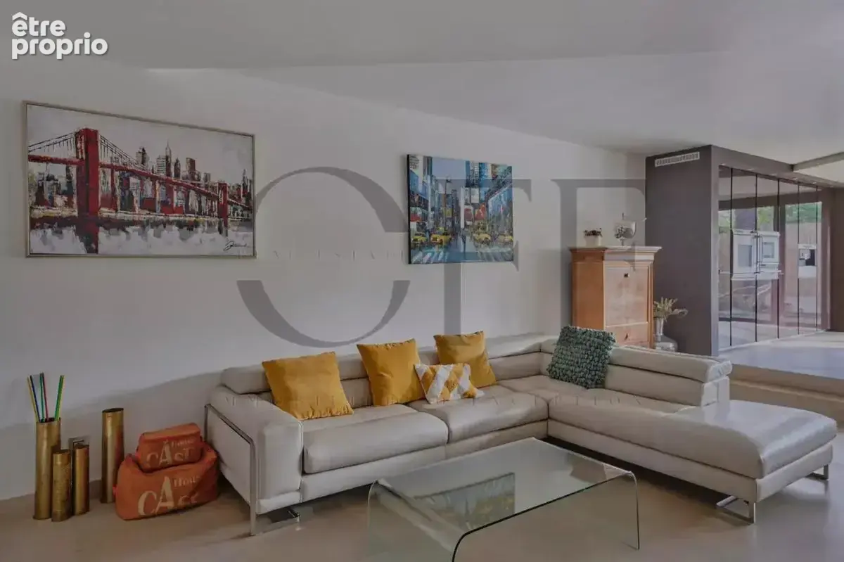 Marseille 13007 – Rez- de-jardin résidence sécurisée - Roucas-Blanc – 3 chambres 150 m² avec jardin privatif - photo 10