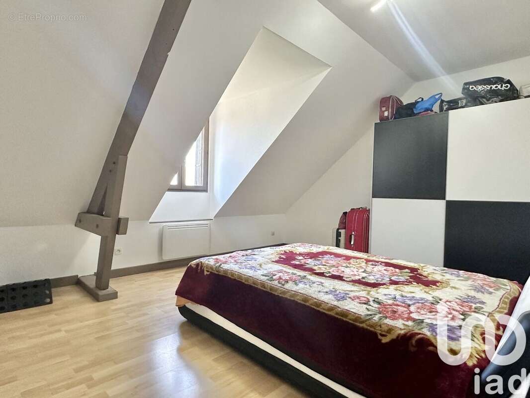 Photo 8 - Maison à VILLENEUVE-SUR-YONNE