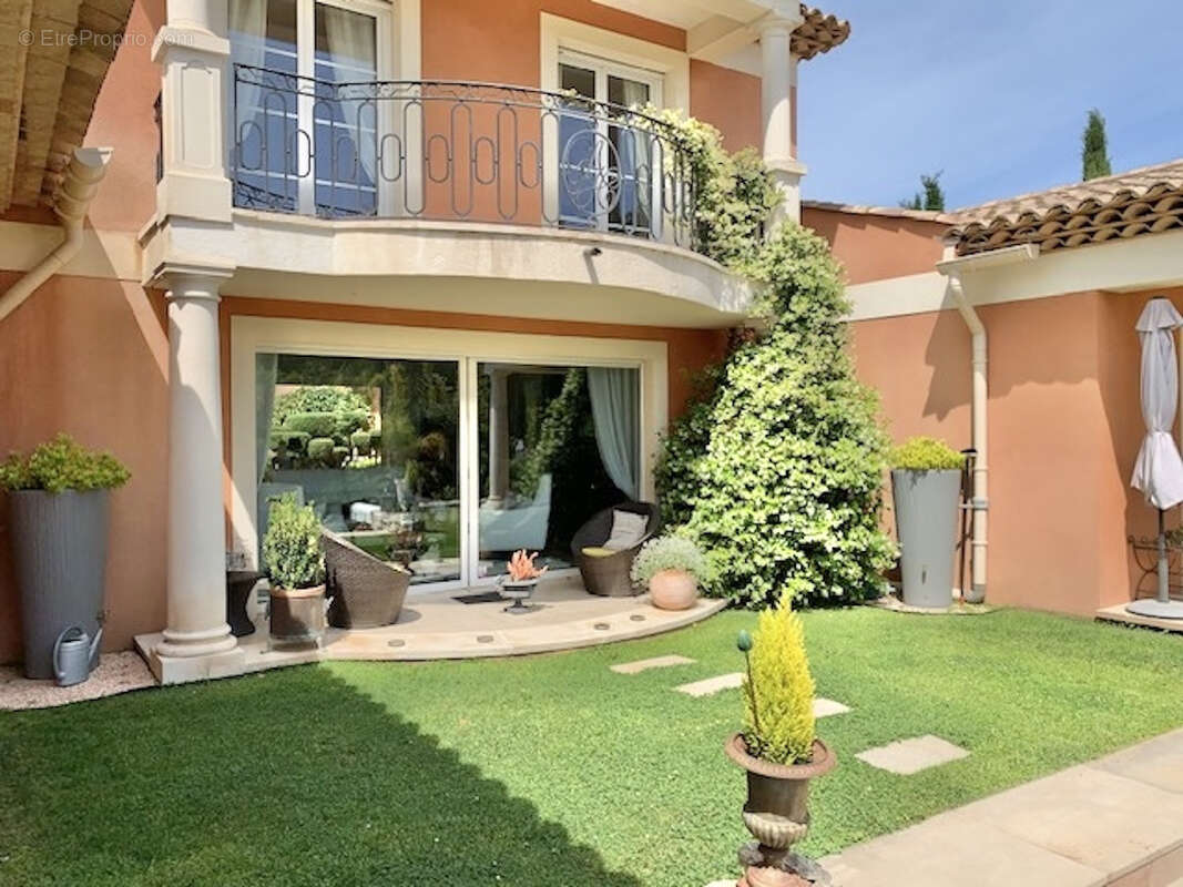 Maison à SAINT-RAPHAEL