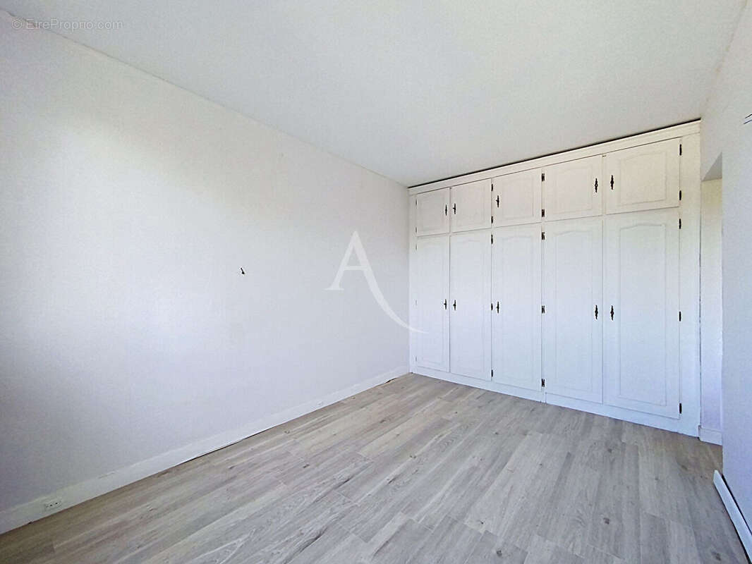 Appartement 3 pièces de 54.97 m² - Saint-Germain-en-Laye - photo 9