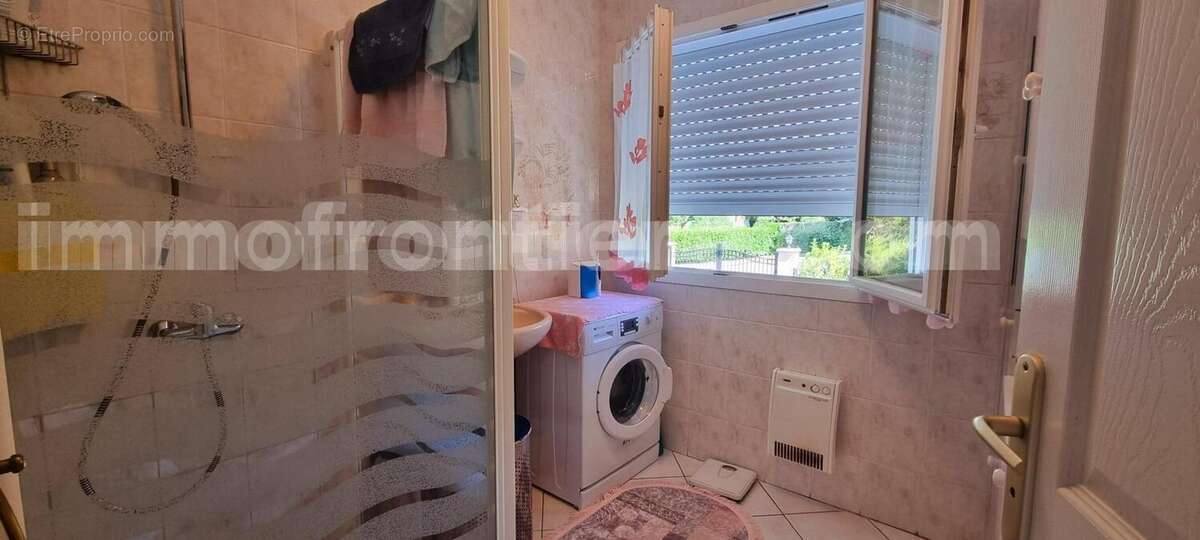 Maison 175 m² à Vetraz-Monthoux  - photo 8