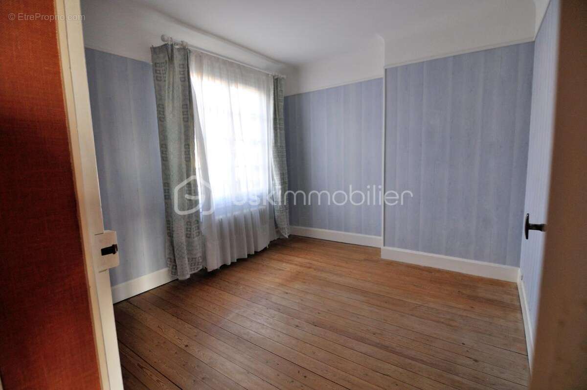 Maison à NOTRE-DAME-DE-GRAVENCHON