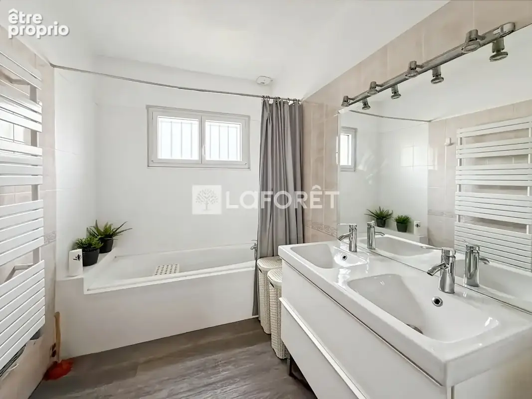 Maison Libourne 215 m² - 5 chambres - photo 7