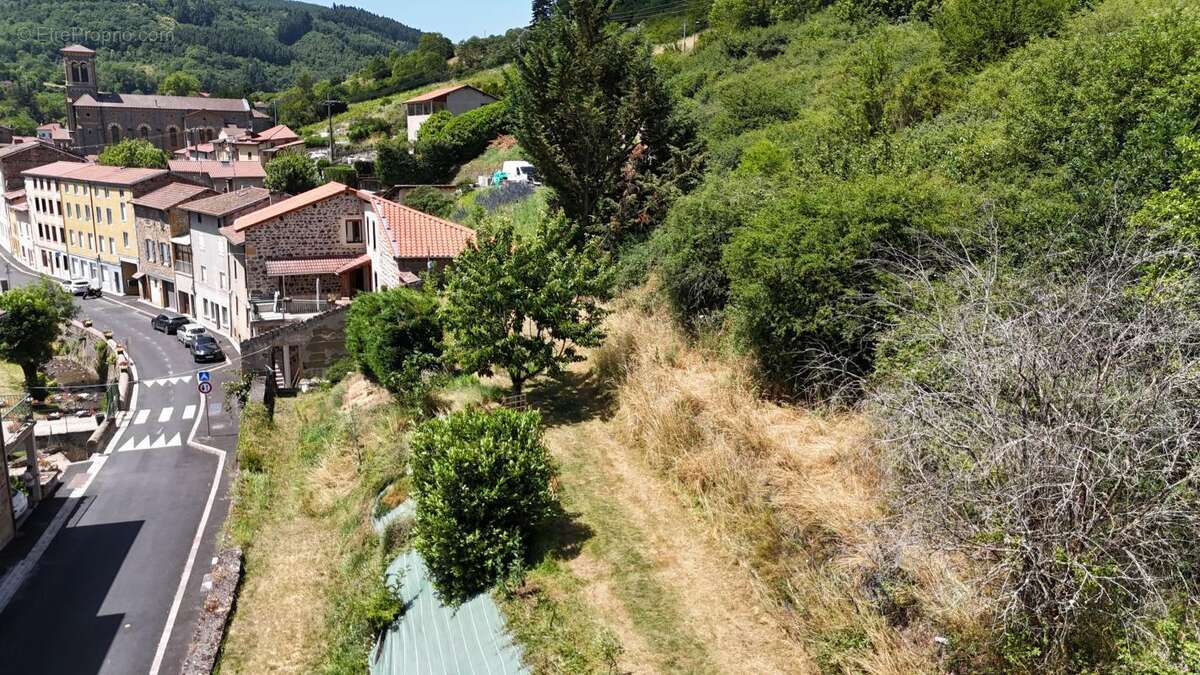 Maison à SAINT-CLEMENT-SUR-VALSONNE
