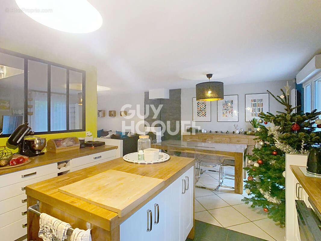 Maison à CREPY-EN-VALOIS