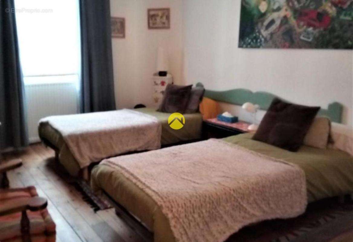 Maison à LE GRAND-BOURG