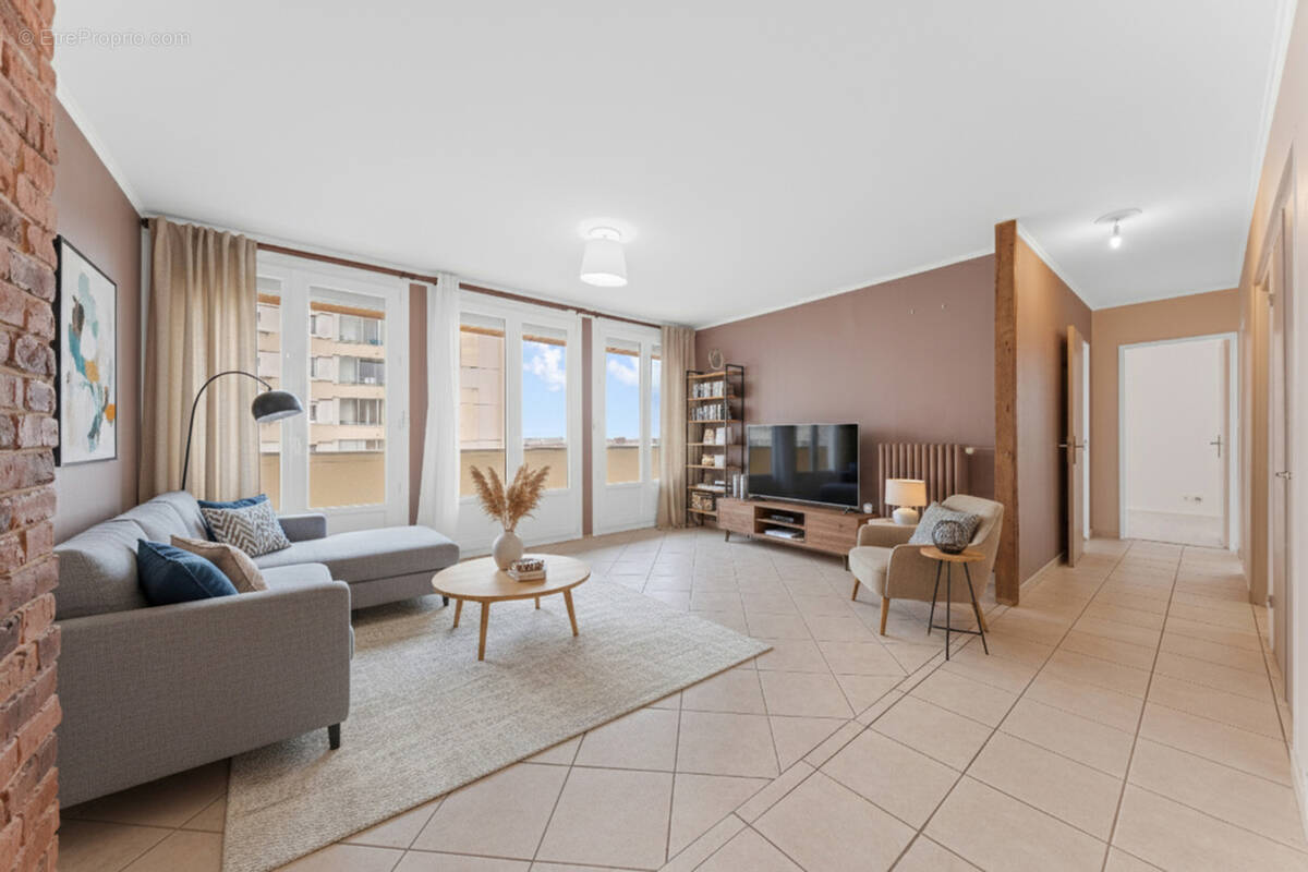 Appartement à CHENOVE