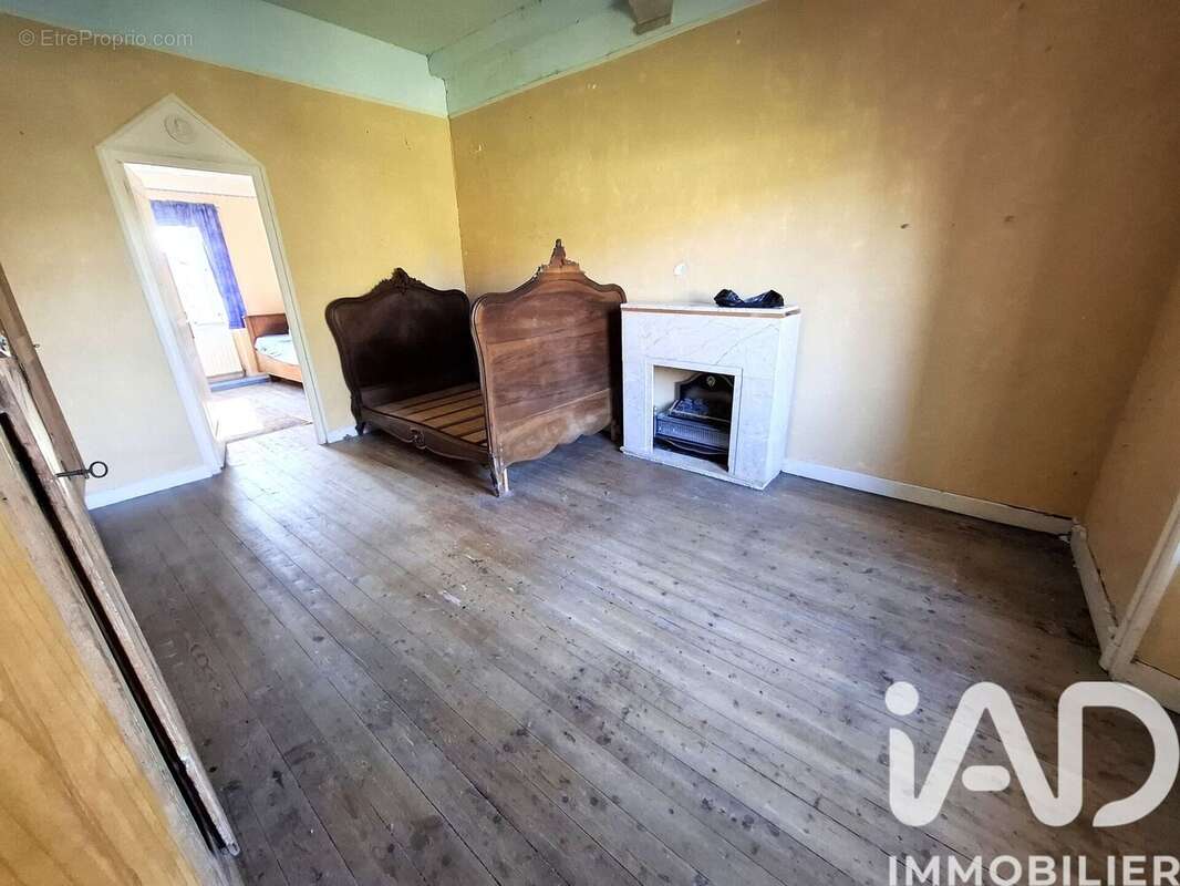 Maison 438 m² à Le Mesnil  - photo 9