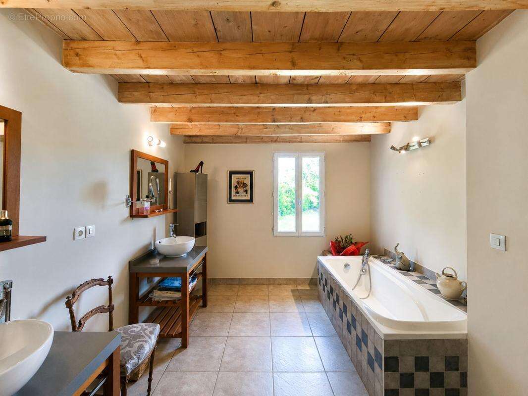 Maison à ALBENS