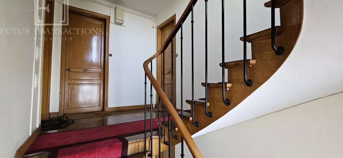 Appartement à COLOMBES