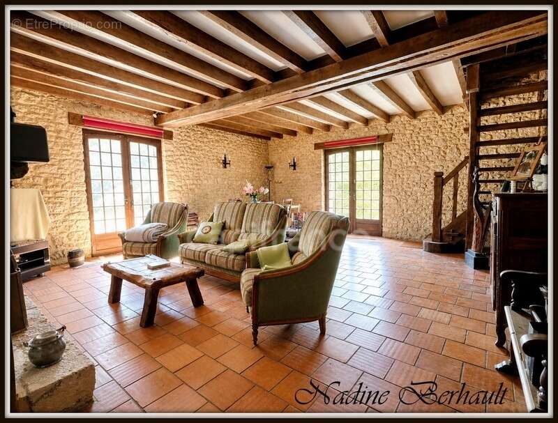 Maison à FERRIERES-EN-GATINAIS