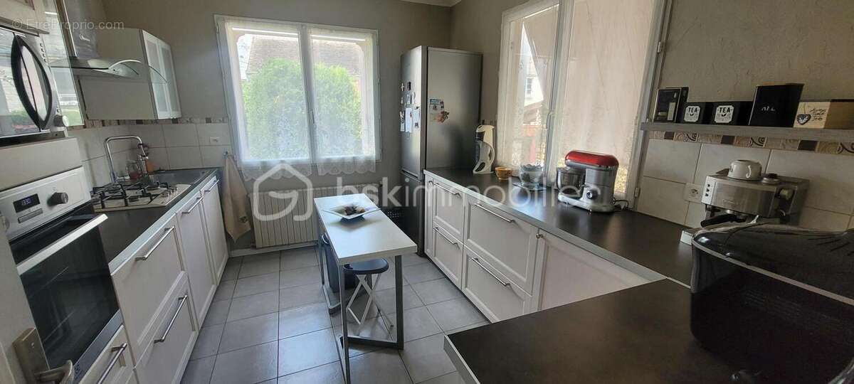 Maison à BEAUNE-LA-ROLANDE