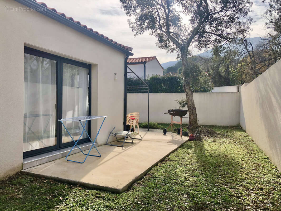 Maison à LAROQUE-DES-ALBERES