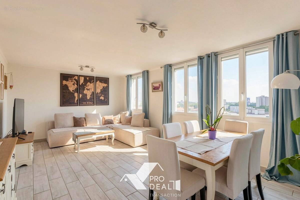 Appartement à BRON