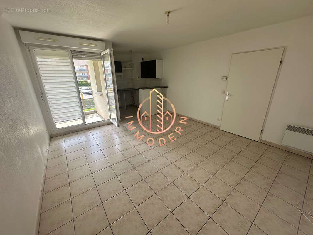 Appartement à AVION