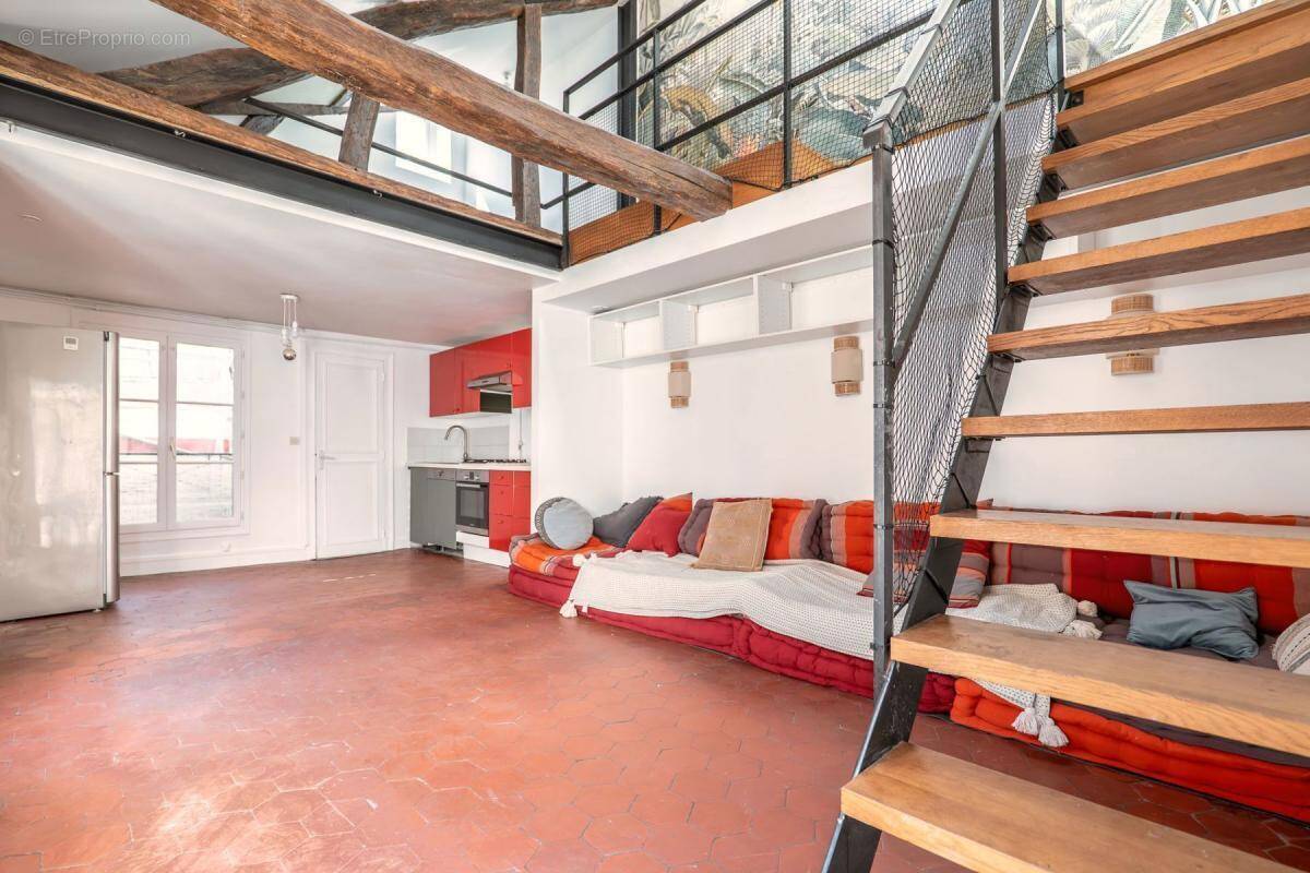 Appartement à PARIS-2E