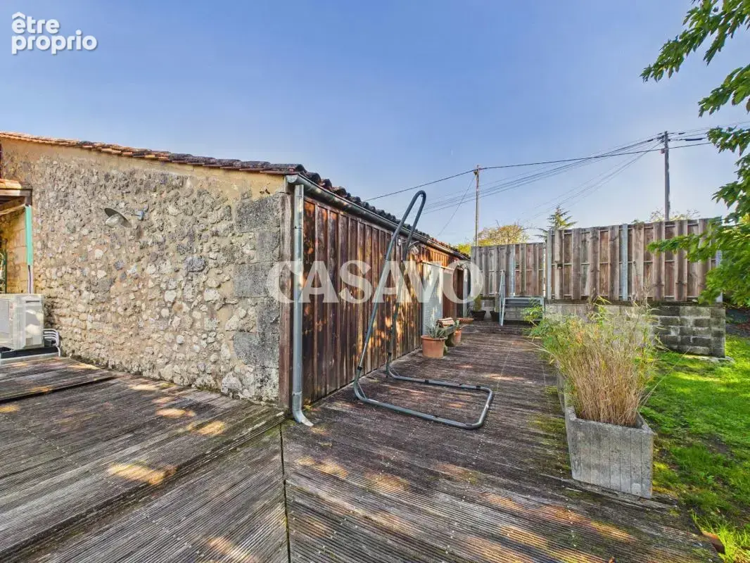 Vente Maison 5 pièces de 203m² - 33670 Le Pout - photo 13