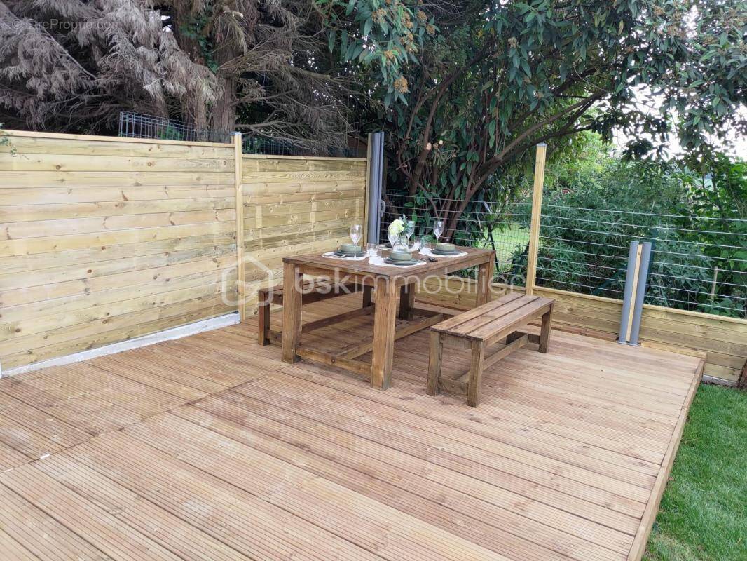 Maison à BUSSY-SAINT-GEORGES