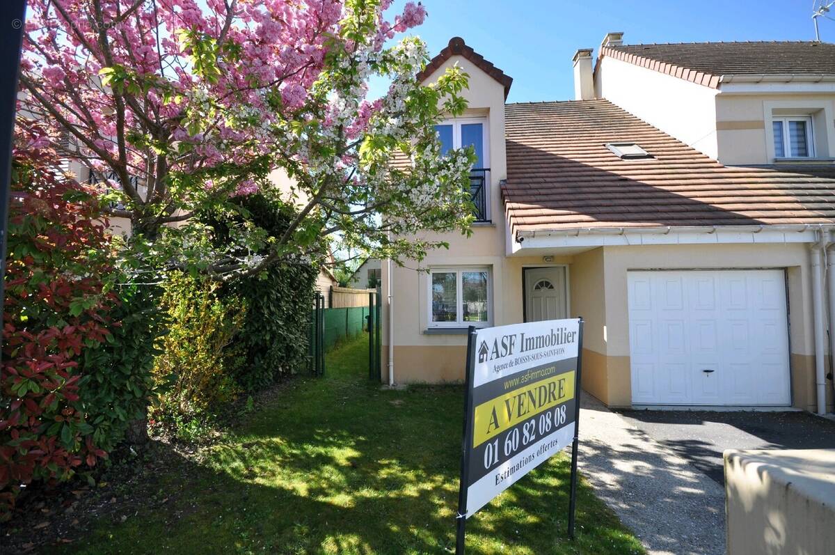 Maison à BOISSY-SOUS-SAINT-YON