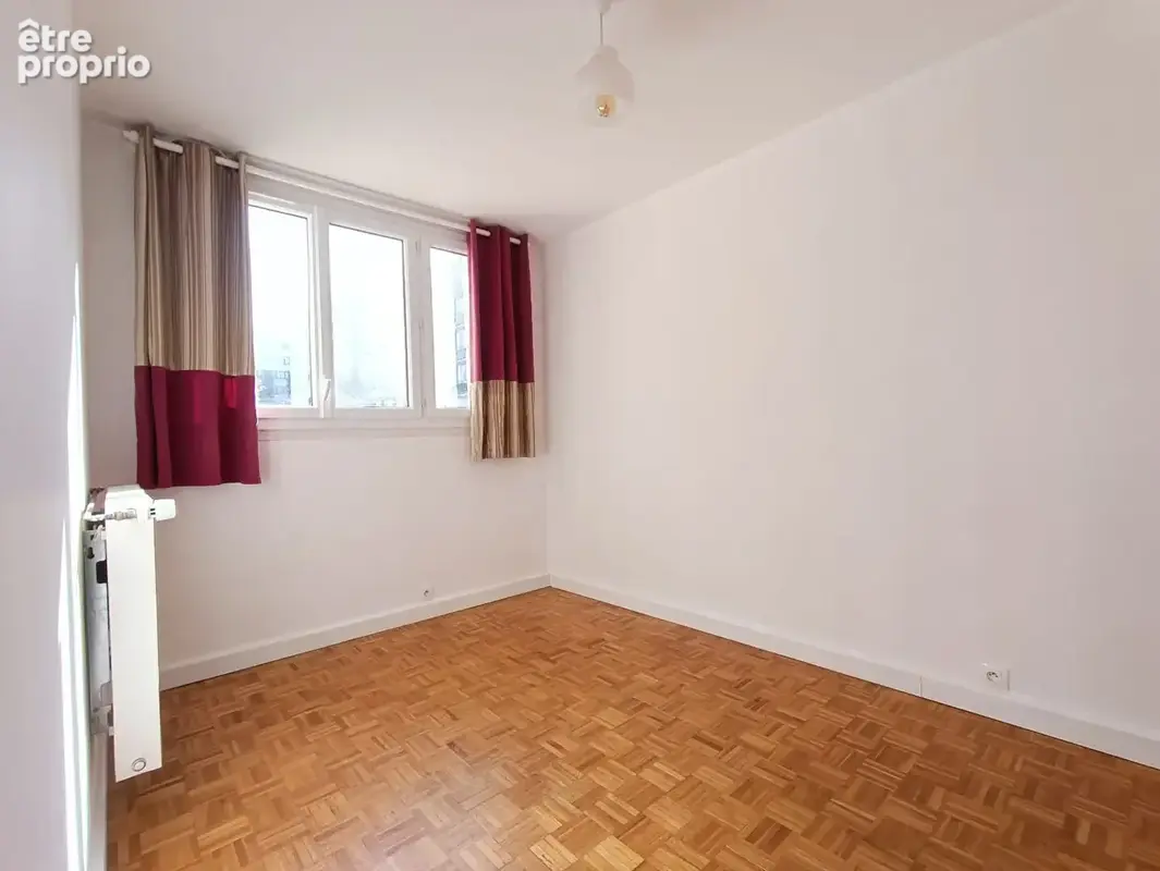 Appartement  4 pièces ( ravalement  avec isolation  voté et payé ) - photo 9