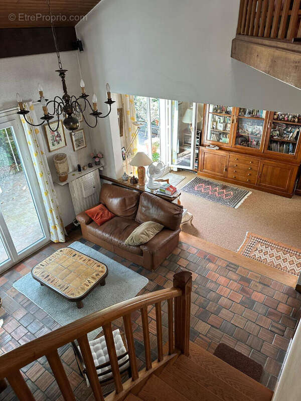 Maison à LE MESNIL-LE-ROI