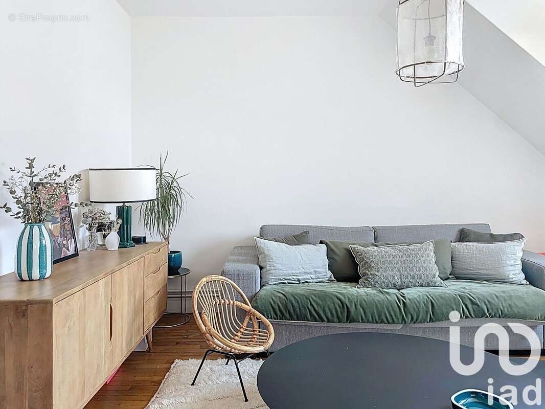 Photo 2 - Appartement à COURBEVOIE