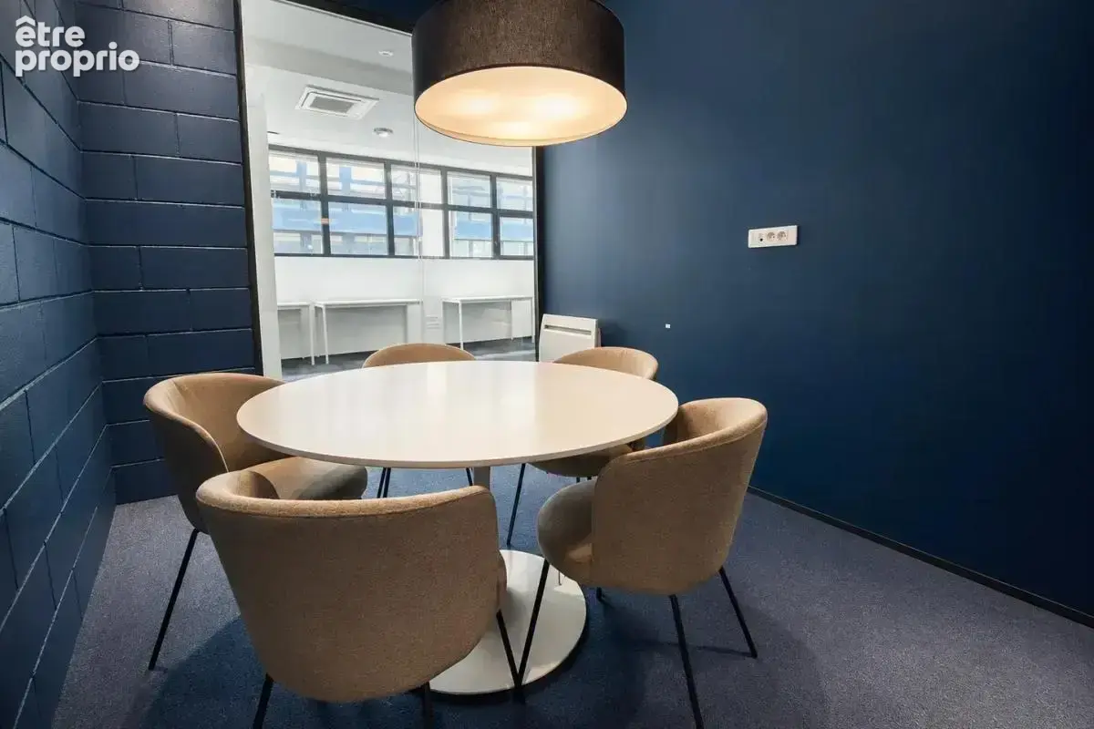 Immeuble industriel RDC+ 1er des années 30, esprit Loft à vendre à Boulogne Billancourt. Très belle Hauteur sous plafond - photo 5