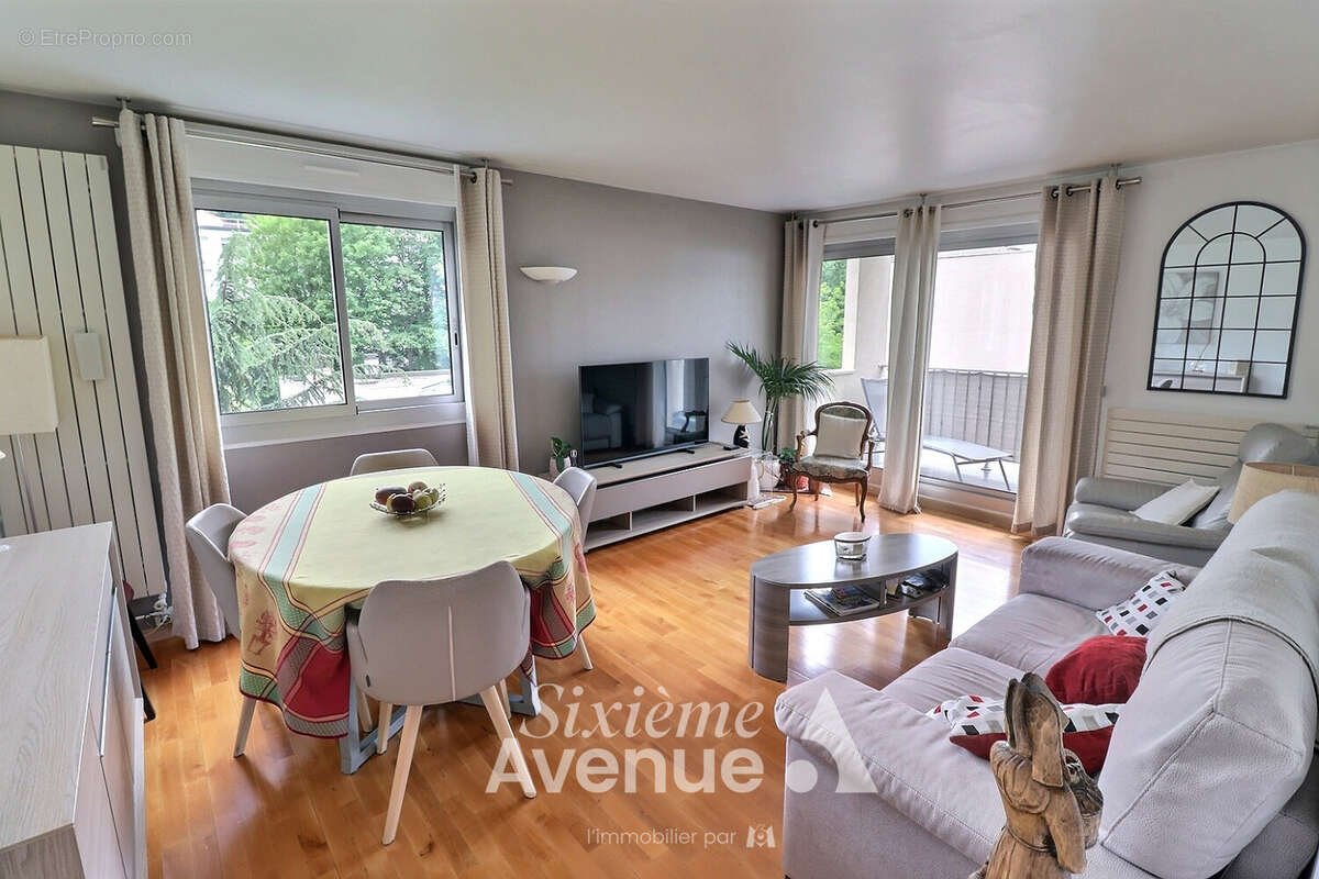 Appartement à CHAVILLE