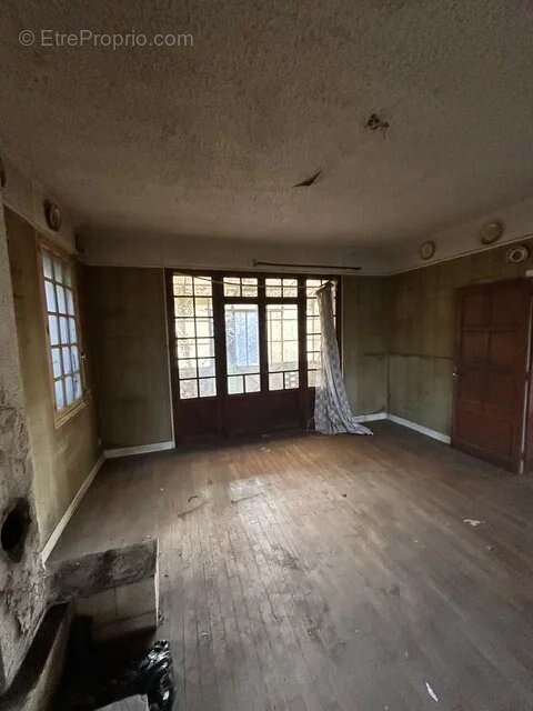 Maison à FORMERIE