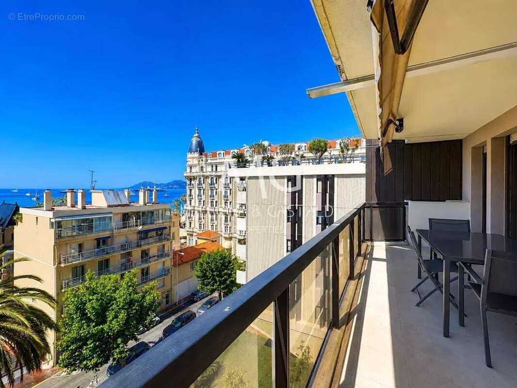 Appartement à CANNES