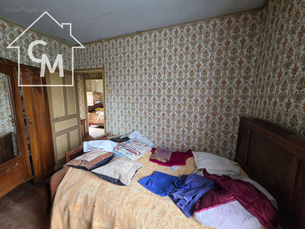 Maison à LESSAC
