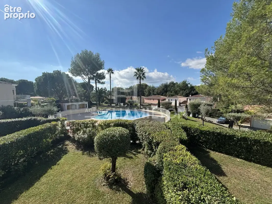 Domaine sécurisé à Mougins – 2 pieces, Terrasse 24 m², vue Domaine du golf, piscine  Copier le titre - photo 26
