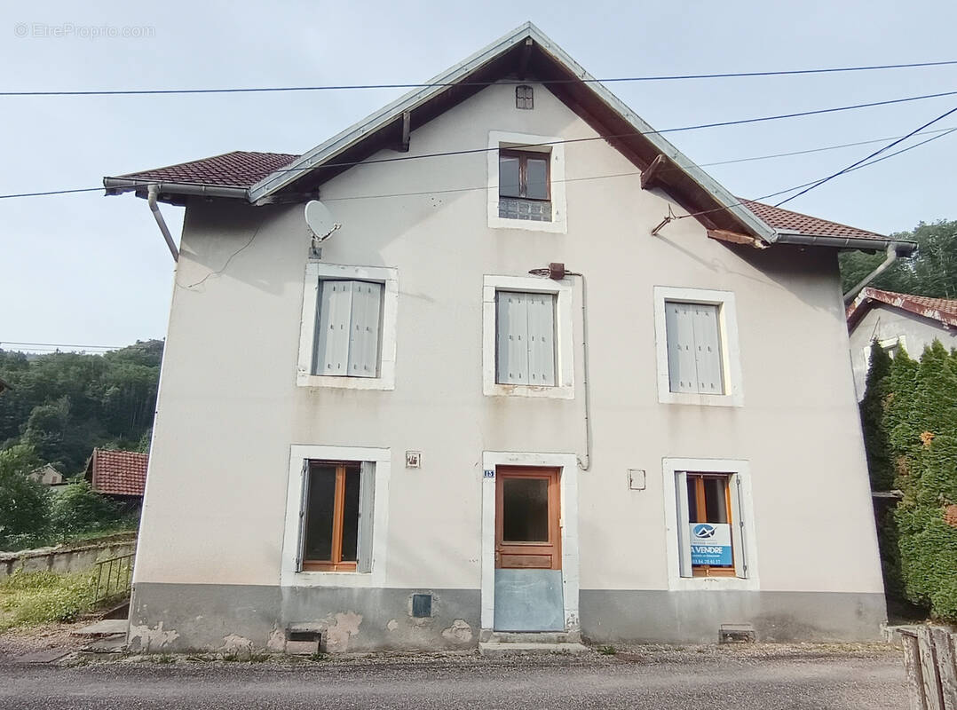 Maison à PLANCHER-BAS