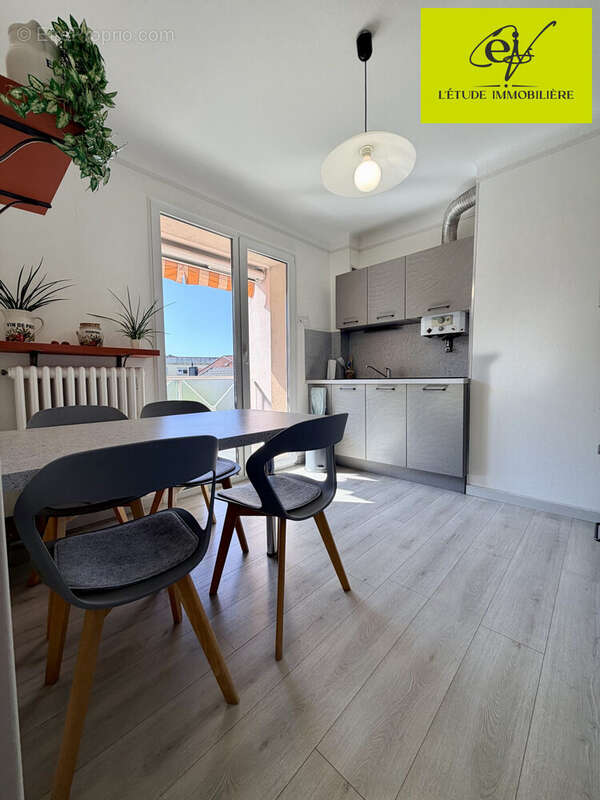 Appartement 85 m² à Forbach  - photo 3