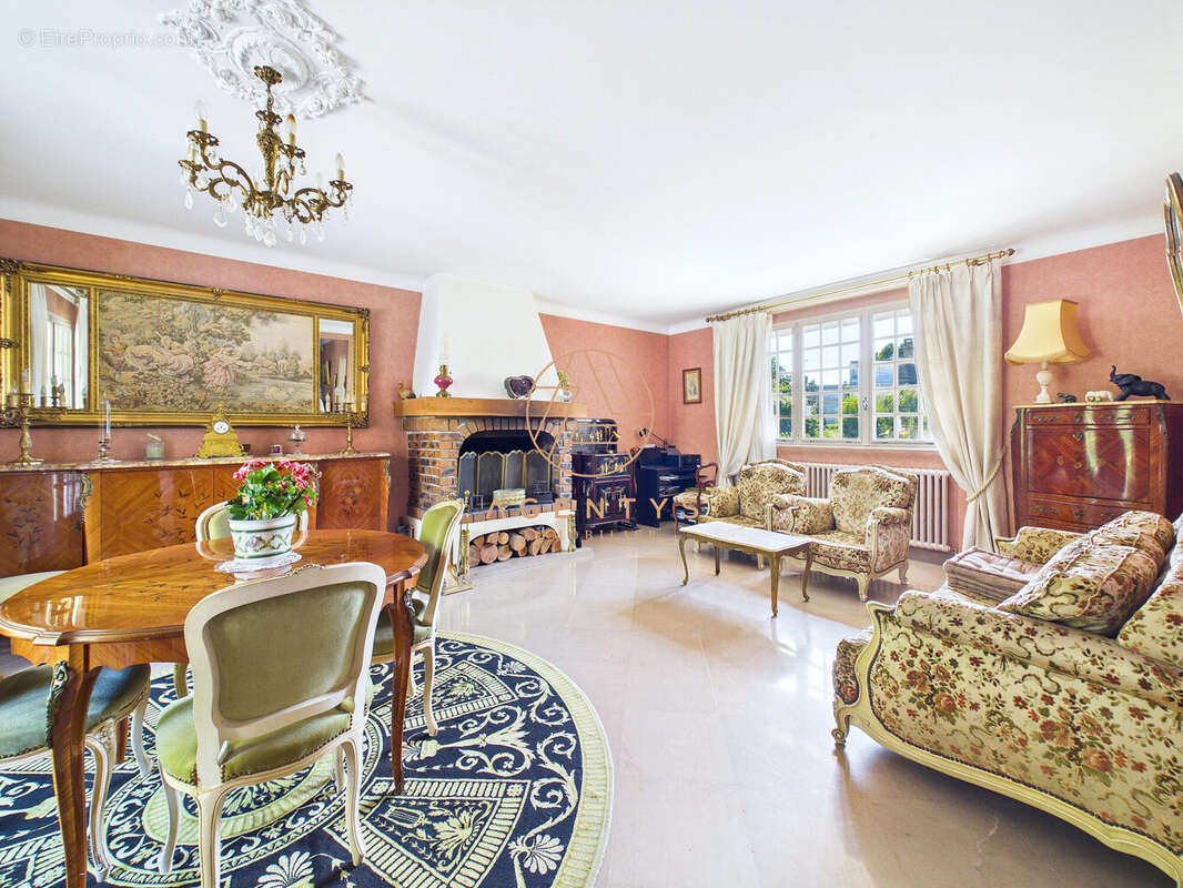 Maison 198 m² à Villiers-Sur-Marne  - photo 4