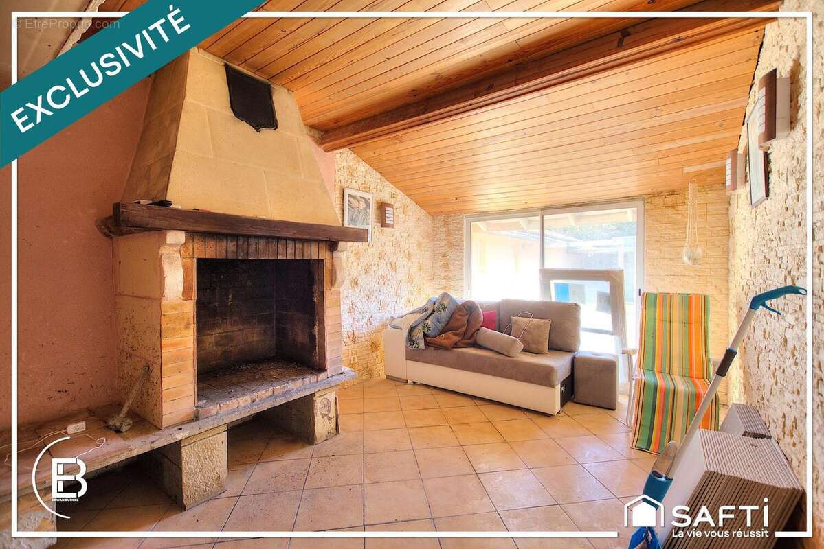 Maison 160 m² à Saint-Seurin-De-Cursac  - photo 8