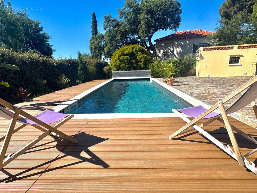 Maison à BORMES-LES-MIMOSAS