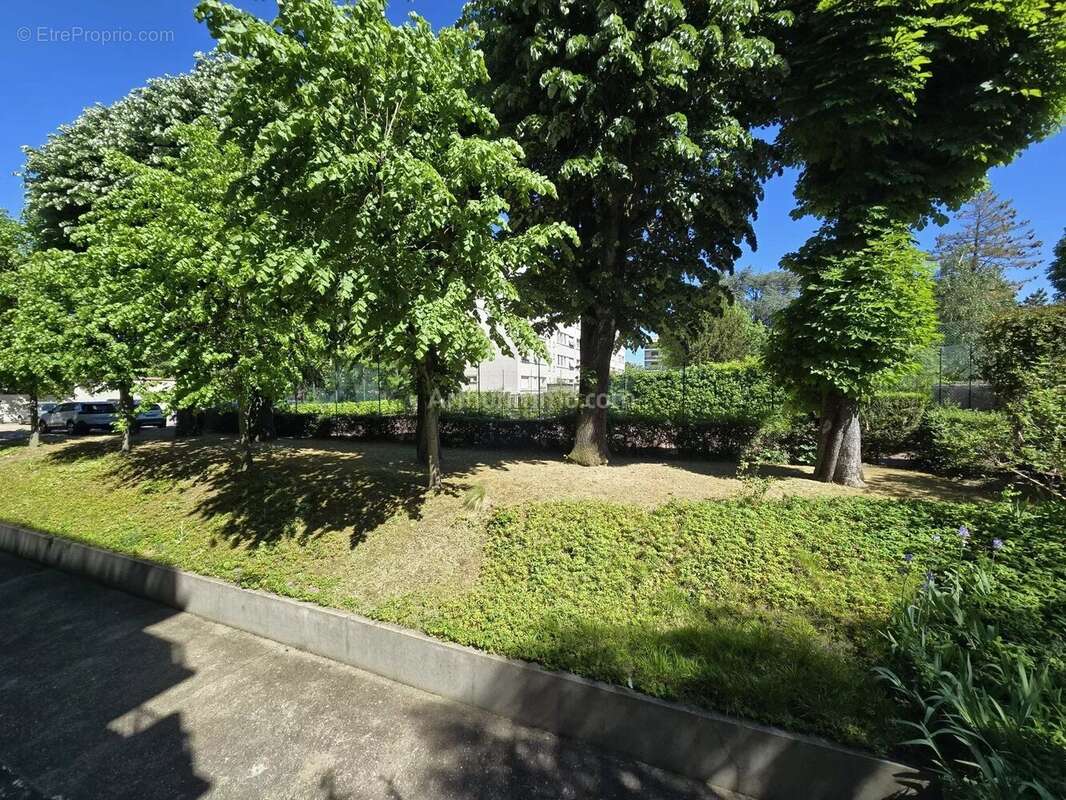 Appartement à SAINT-MAUR-DES-FOSSES