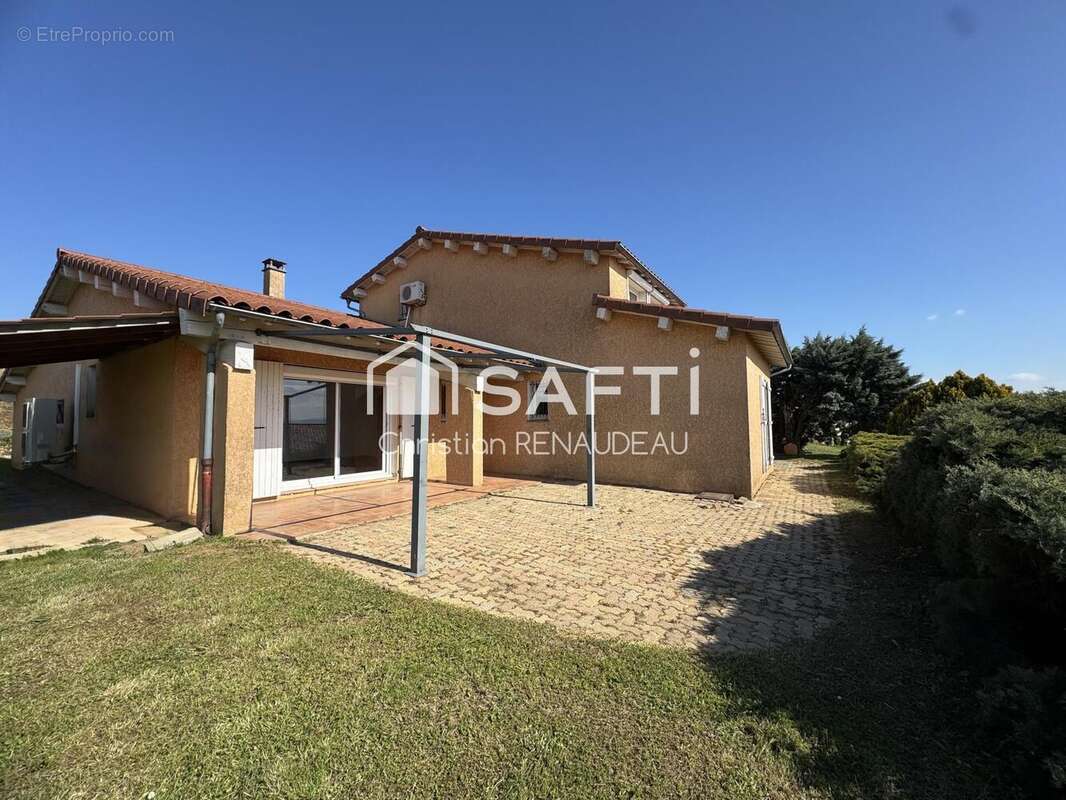 Photo 2 - Maison à AMPUIS