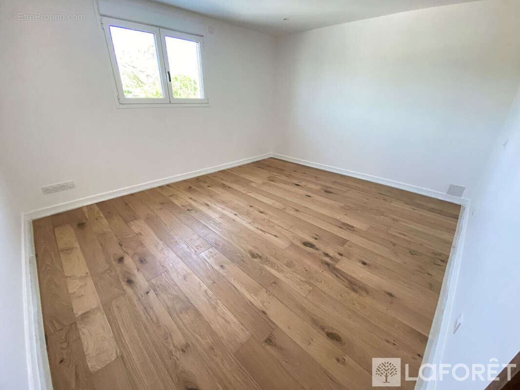 Appartement à MARTIGNAS-SUR-JALLE
