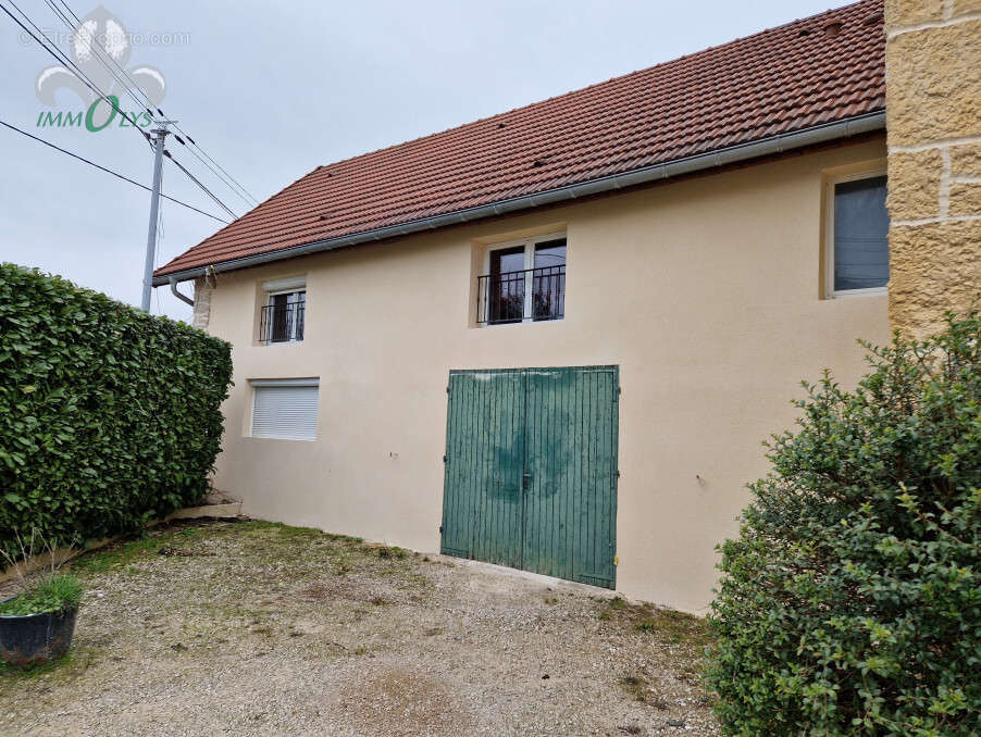 Maison à SAINT-LOUP-GEANGES