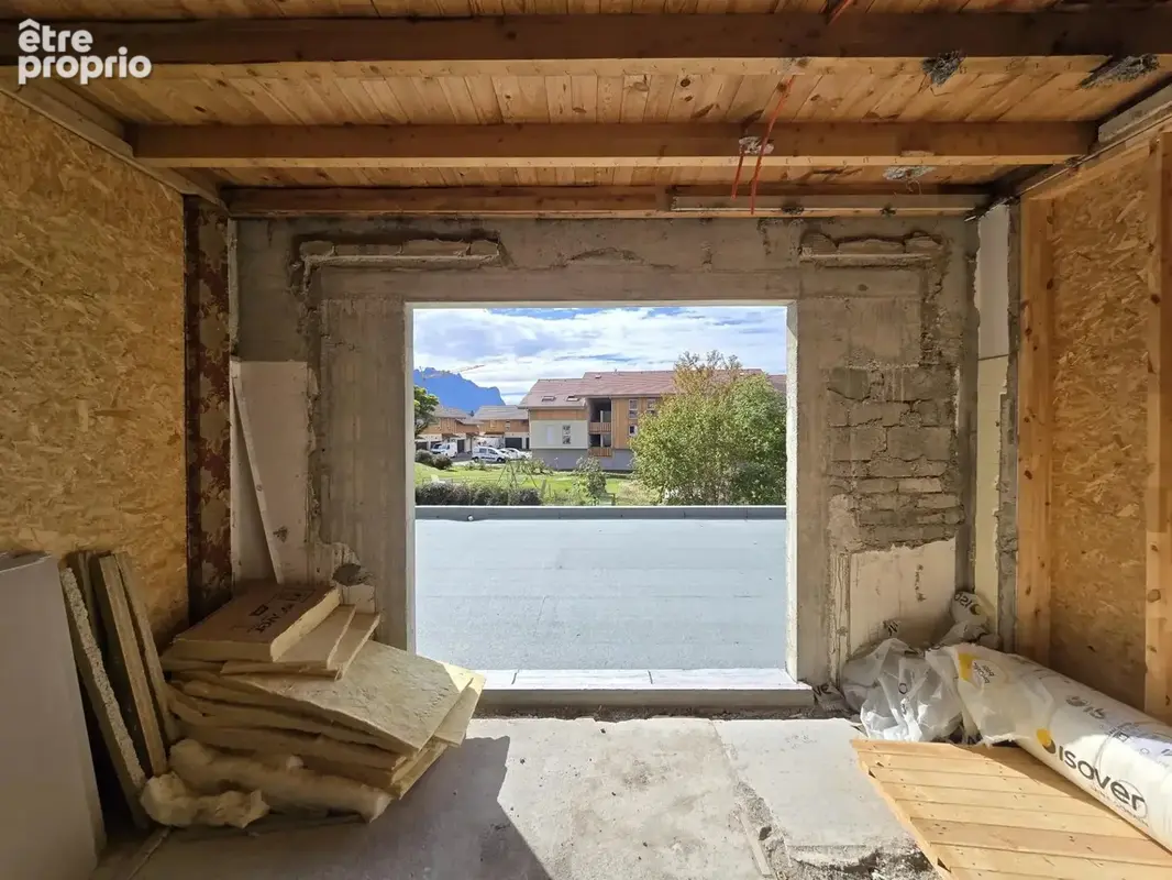 Vinzier centre – t3 duplex à aménager avec terrasse de 27 m² - photo 6