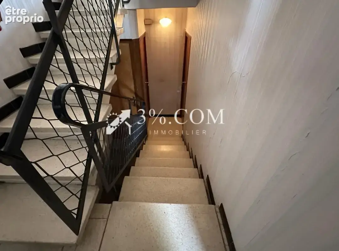 Maison à rénover sur 3 niveaux avec garage - photo 12