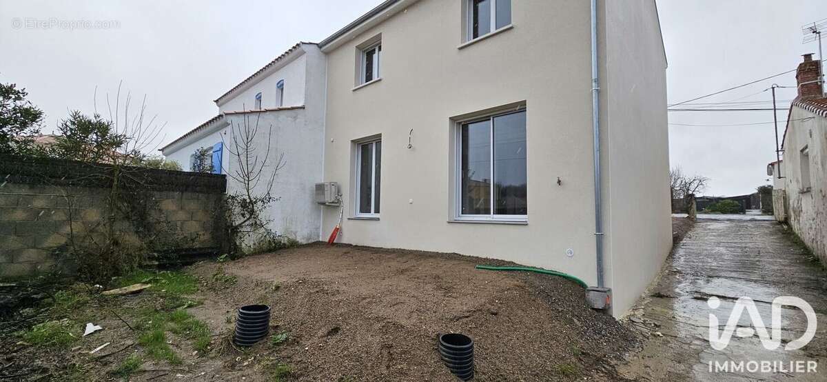 Maison 95 m² à Vertou  - photo 2