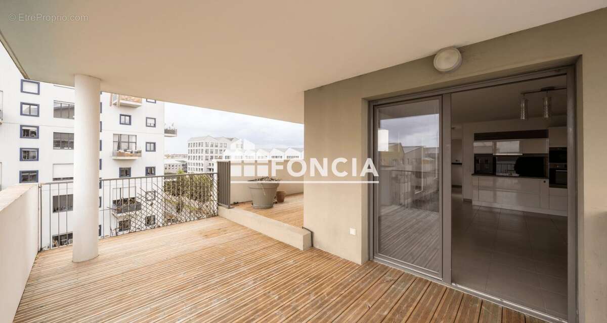 Appartement à BORDEAUX