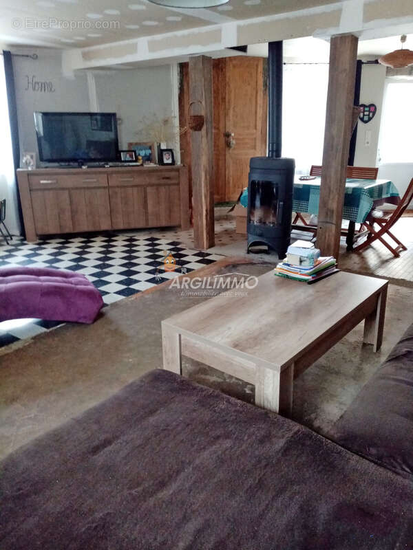 Maison à SAINT-CALAIS