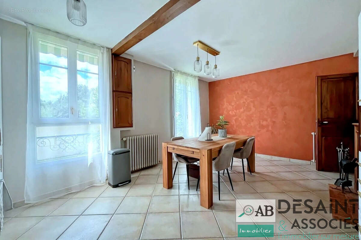 Maison à vendre sur Condé Sainte Libiaire, hors zone inondable, avec terrain de 1585 m2 - photo 4