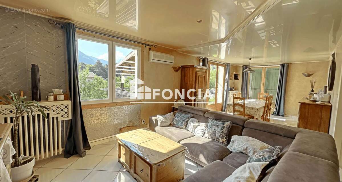 Appartement à AIGUEBLANCHE